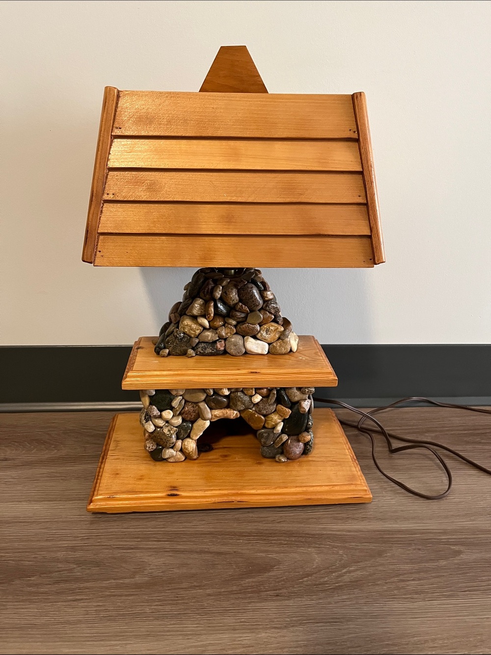 Vtg Handcrafted Wooden & River Rock Table Lamp - Natural Brown